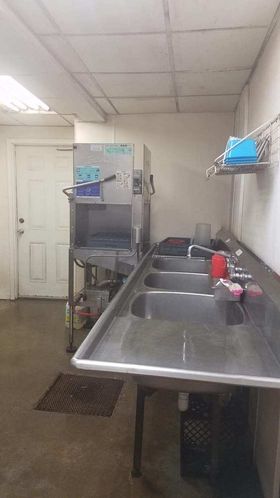 Hickory Chip Restaurant: 4966 AL Highway 145, Clanton, AL 35046